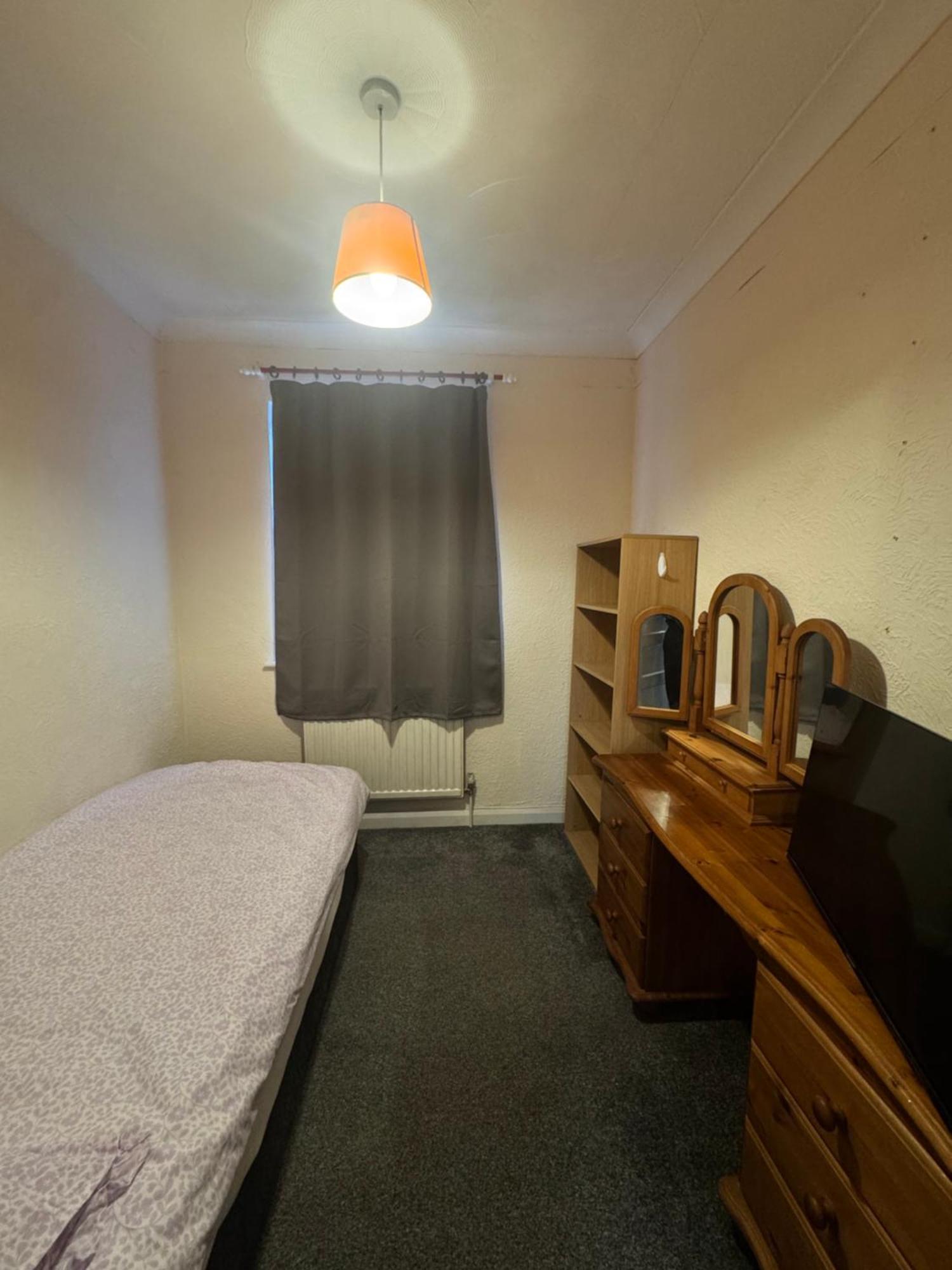 Jxb Homes - Lovely And Spacious Rooms Cliftonville Exteriör bild