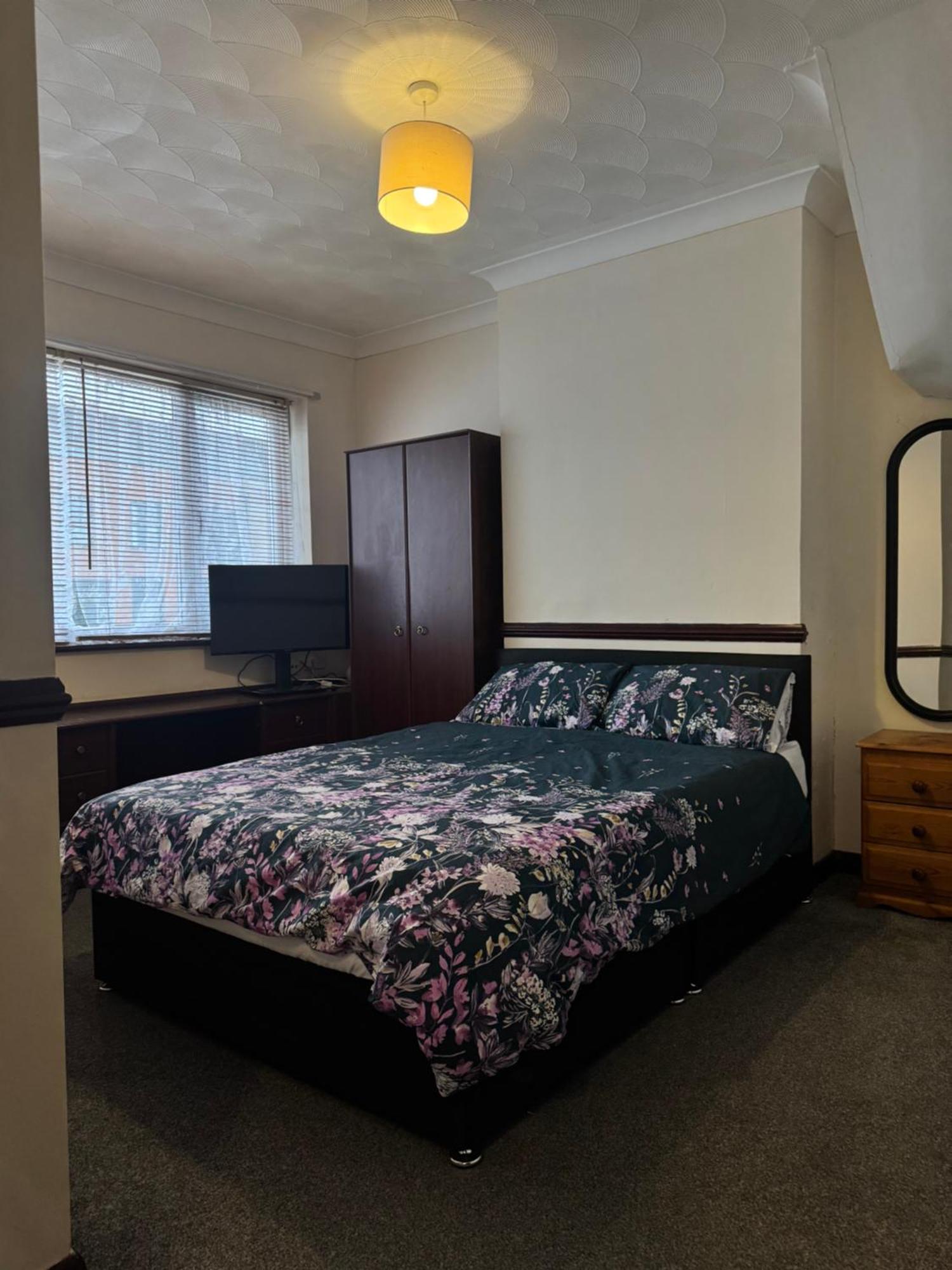 Jxb Homes - Lovely And Spacious Rooms Cliftonville Exteriör bild